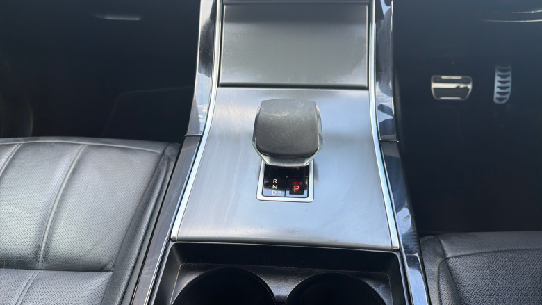 Land Rover Range Rover Evoque 2.0 D200 Dynamic SE 5dr Auto Diesel Hatchback